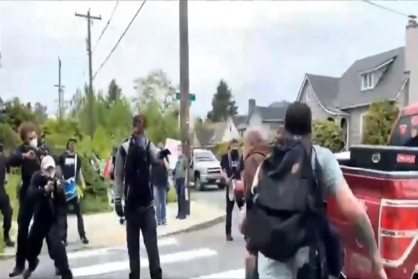 Portland: Heavily Armed Antifa Militants Block Streets, Attack Drivers While Pointing Guns At Them