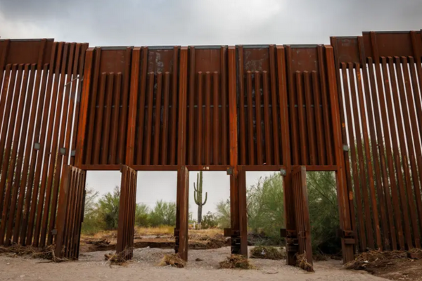 SICKENING: Wide Open Arizona Border Wall Floodgates Allowing Migrants To Pour Into Country: ‘We Just Walked In’